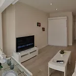 Apartamento Coconut Design In The Heart Of Nogalera Center By Namaste Elite