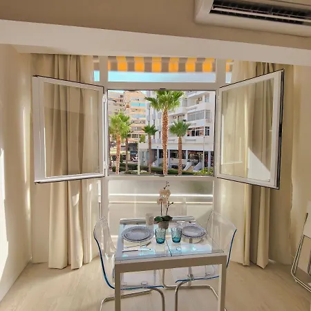 Coconut Design Studio In The Heart Of Nogalera City Center Torremolinos By Namaste Elite * Τορρεμολίνος