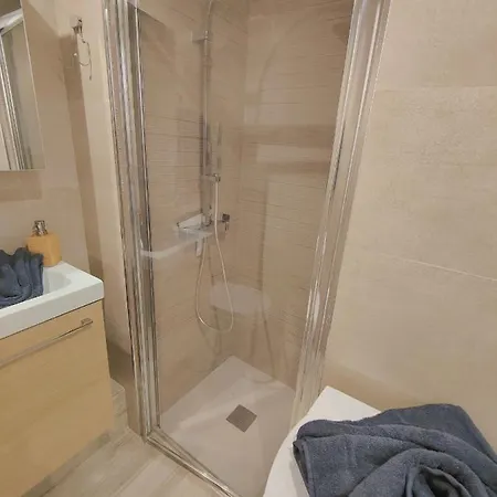 Διαμέρισμα Coconut Design Studio In The Heart Of Nogalera City Center Torremolinos By Namaste Elite *