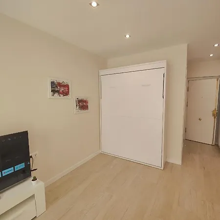 Coconut Begona Center By Namaste Elite Apartment