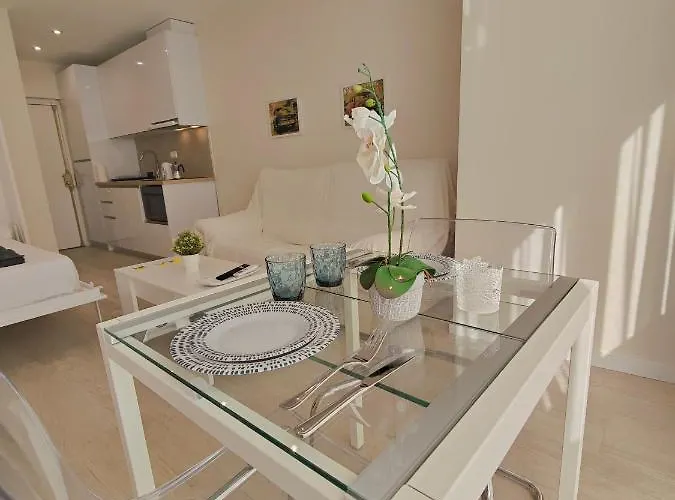 Coconut Design In The Heart Of Nogalera Center By Namaste Elite Appartement Torremolinos