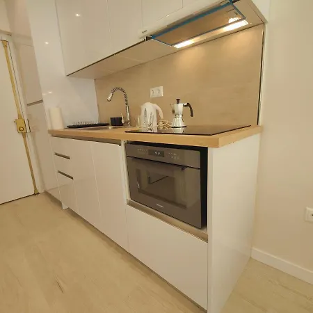 Coconut Design Studio In The Heart Of Nogalera City Center Torremolinos By Namaste Elite Apartman *