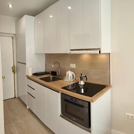 Coconut Design Studio In The Heart Of Nogalera City Center Torremolinos By Namaste Elite Apartman Torremolinos