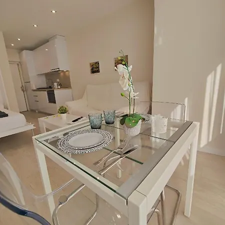 Coconut Begona Center By Namaste Elite Lägenhet Torremolinos